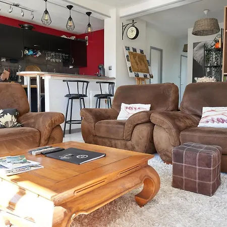 Vuelta Al Mundo Parking&balcon Apartamento